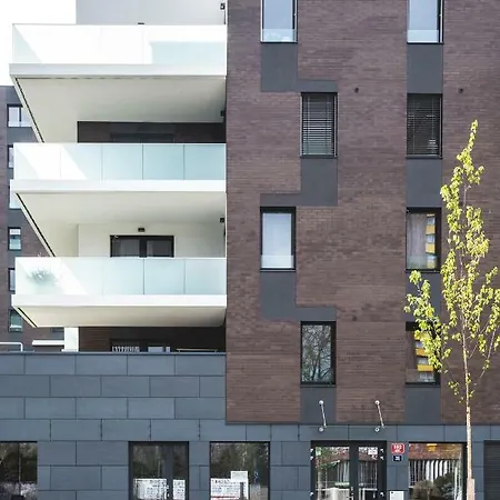 Apartment Invalidovna With Free Parking Prague Exterior photo
