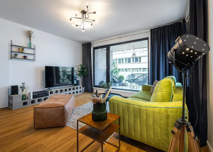 Apartment Invalidovna With Free Parking